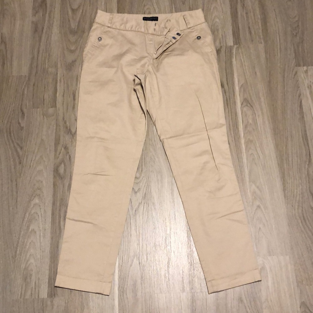 Banana Republic ankle pant size 6. Khaki color.